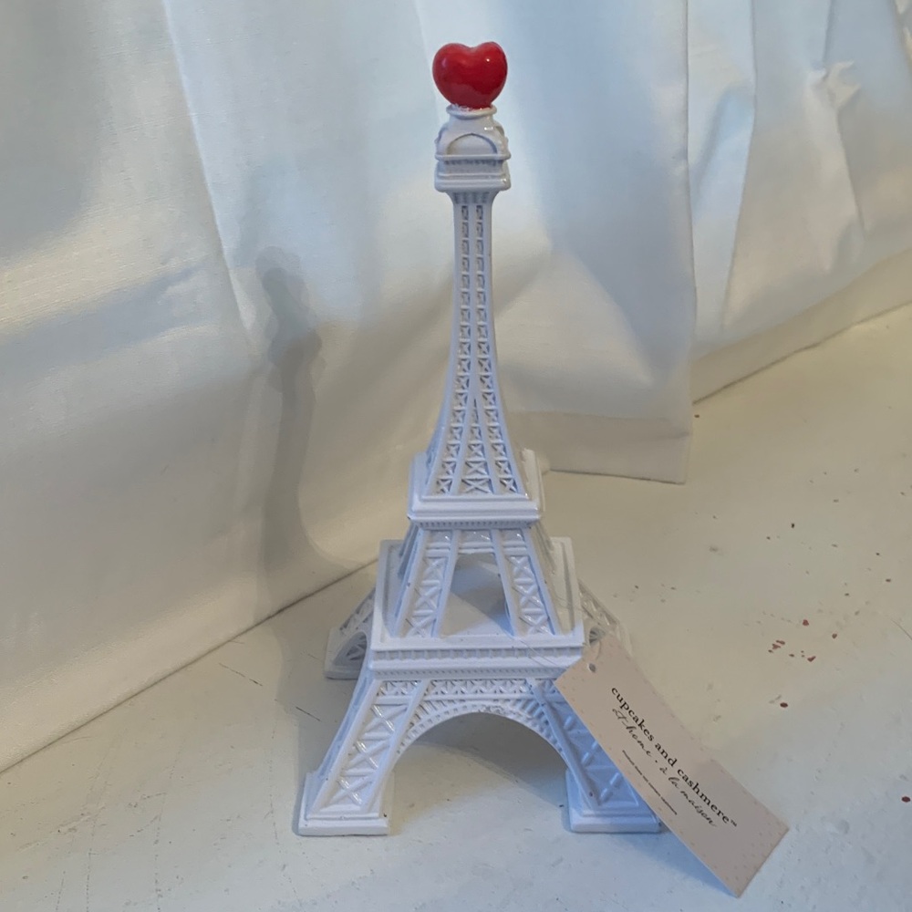NEW- Cupcakes & Cashmere White Eiffel Tower Accent